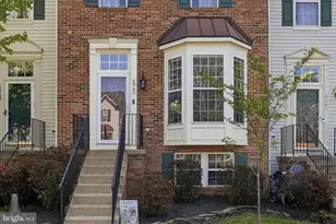 6965 Manahoac Pl, Gainesville, VA 20155 - Photo 3