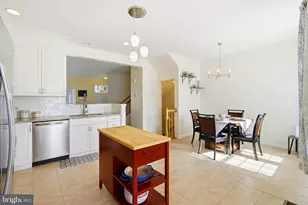 6965 Manahoac Pl, Gainesville, VA 20155 - Photo 9