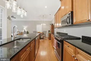 713 Belmont Bay Dr, Woodbridge, VA 22191 - Photo 17