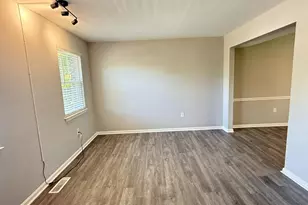 6079 Ponhill Dr, Woodbridge, VA 22193 - Photo 13
