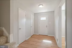 1416 Flagship Dr, Woodbridge, VA 22192 - Photo 3