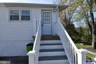 3931 Dominion Dr, Dumfries, VA 22026 - Photo 9