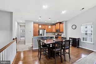 7469 Brunson Cir, Gainesville, VA 20155 - Photo 5