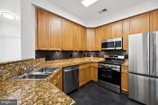 500 Belmont Bay Dr, Woodbridge, VA 22191 - Photo 13