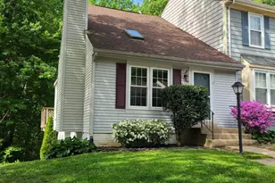 4201 Jonathan Ct, Dumfries, VA 22025 - Photo 3