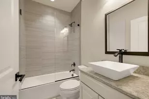 6202 Chancellorsville Dr, Gainesville, VA 20155 - Photo 43