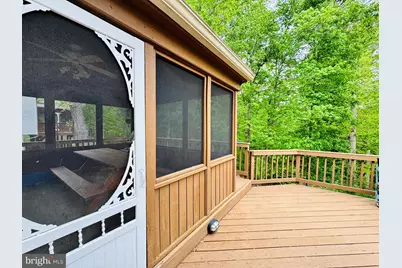 12525 Hedges Run Drive, Woodbridge, VA 22192 - Photo 17