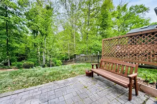 12525 Hedges Run Dr, Woodbridge, VA 22192 - Photo 7