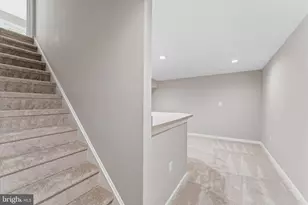 8047 Counselor Rd, Manassas, VA 20112 - Photo 35