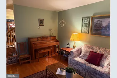 11808 Oakwood Drive, Woodbridge, VA 22192 - Photo 7