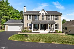 12682 Catawba Dr, Woodbridge, VA 22192 - Photo 1