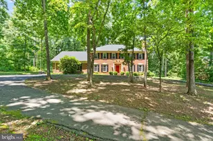 4560 Lynn Forest Dr, Gainesville, VA 20155 - Photo 7
