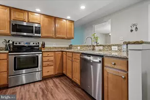 15923 Fairway Dr, Dumfries, VA 22025 - Photo 7