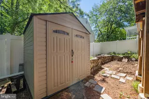 5544 Spangler Ln, Woodbridge, VA 22193 - Photo 49