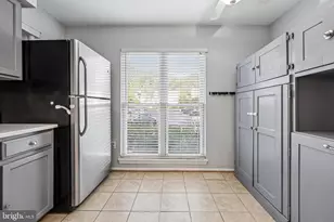 2856 Burgundy Pl, Woodbridge, VA 22192 - Photo 5