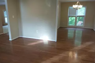 8219 Crackling Fire Dr, Gainesville, VA 20155 - Photo 7