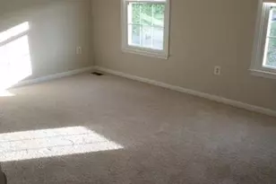 8219 Crackling Fire Dr, Gainesville, VA 20155 - Photo 13