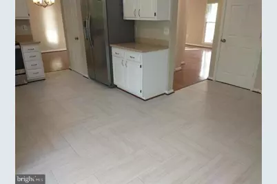 8219 Crackling Fire Drive, Gainesville, VA 20155 - Photo 5