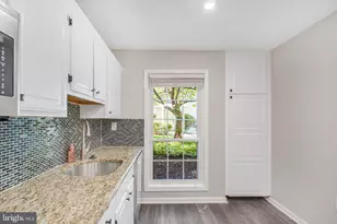 12014 Cardamom Dr, Woodbridge, VA 22192 - Photo 3