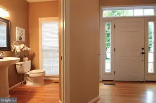 15419 Duckling Pl, Woodbridge, VA 22191 - Photo 17