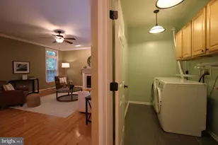 15419 Duckling Pl, Woodbridge, VA 22191 - Photo 23
