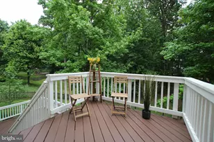 15419 Duckling Pl, Woodbridge, VA 22191 - Photo 9