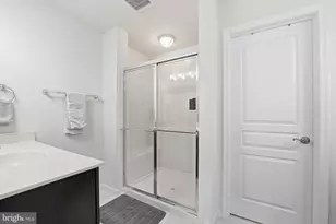 14760 Malloy Ct, Woodbridge, VA 22191 - Photo 17