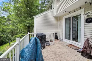 2868 Burgundy Pl, Woodbridge, VA 22192 - Photo 25