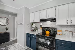 2868 Burgundy Pl, Woodbridge, VA 22192 - Photo 13