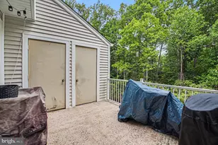 2868 Burgundy Pl, Woodbridge, VA 22192 - Photo 27