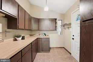 12700 Westport Ln, Woodbridge, VA 22192 - Photo 15