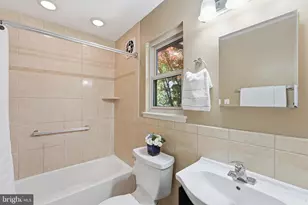 12700 Westport Ln, Woodbridge, VA 22192 - Photo 21