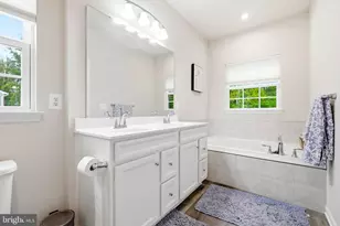 4510 Dl Crk Wy, Woodbridge, VA 22193 - Photo 41