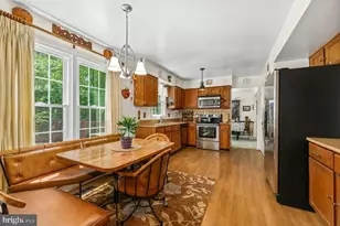 11613 Brookway Ct, Woodbridge, VA 22192 - Photo 13