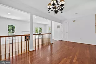 9000 Falcon Glen Ct, Bristow, VA 20136 - Photo 7