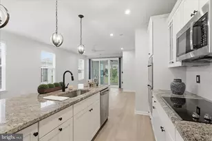 3664 Traford Ln, Woodbridge, VA 22193 - Photo 9