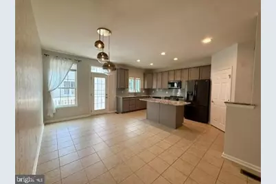 7015 Trek Way, Gainesville, VA 20155 - Photo 3