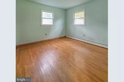 4413 Kenwood Drive, Woodbridge, VA 22193 - Photo 11
