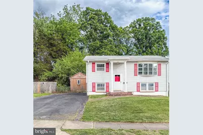 4413 Kenwood Drive, Woodbridge, VA 22193 - Photo 5