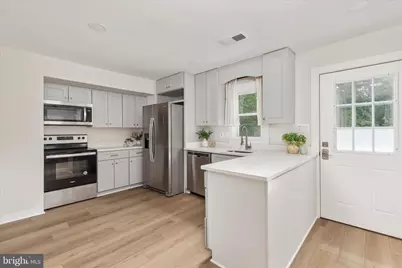 14013 Glenkirk Road, Gainesville, VA 20155 - Photo 11