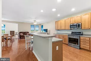 13484 Fieldstone Way, Gainesville, VA 20155 - Photo 11