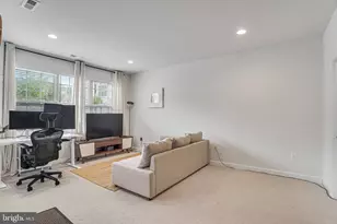 7938 Turtle Crk Cir, Gainesville, VA 20155 - Photo 11