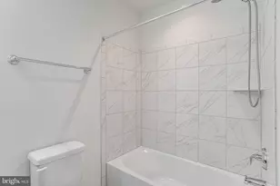7938 Turtle Crk Cir, Gainesville, VA 20155 - Photo 37