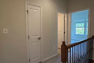 1643 Dorothy Ln, Woodbridge, VA 22191 - Photo 9