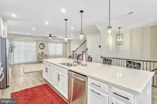 1669 Dunnington Pl, Dumfries, VA 22026 - Photo 9