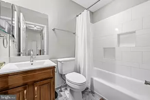 3660 Thomasson Crossing Dr, Triangle, VA 22172 - Photo 37