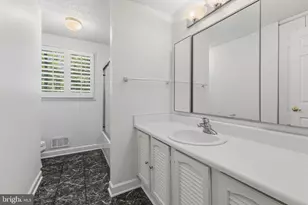 8181 Erika Dr, Manassas, VA 20112 - Photo 37