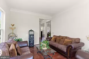 12850 Victory Lakes Loop, Bristow, VA 20136 - Photo 11
