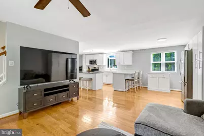 8085 Gracie Drive, Manassas, VA 20112 - Photo 9