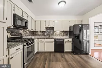 4045 Chetham Way, Woodbridge, VA 22192 - Photo 13